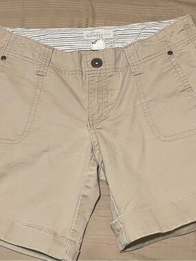 Old Navy Ladies Tan Flat-Front Cotton Shorts